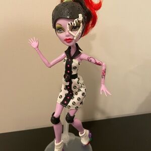 Monster High Doll Operetta roller maze complete doll